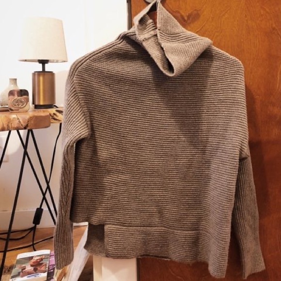 Babaton Mika Sweater - Picture 3 of 3